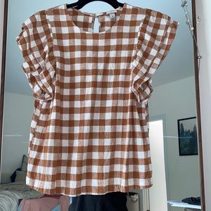 Gingham, ruffle sleeved top